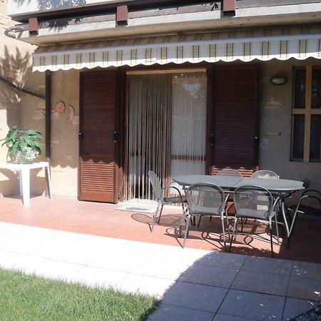Apartment In Lazise - Gardasee 40851 Екстериор снимка
