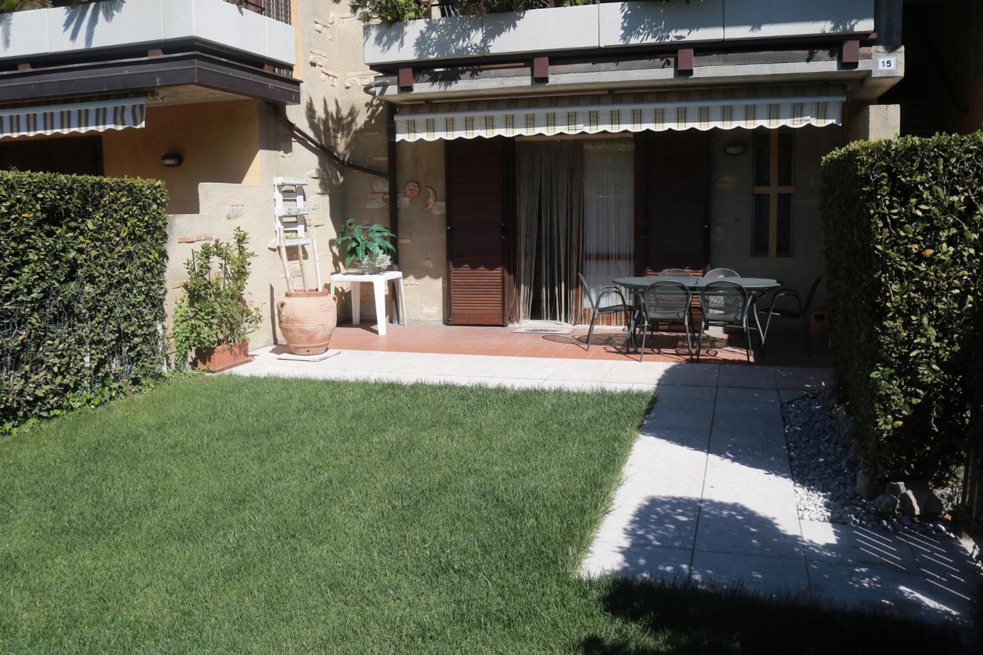 Apartment In Lazise - Gardasee 40851 Екстериор снимка